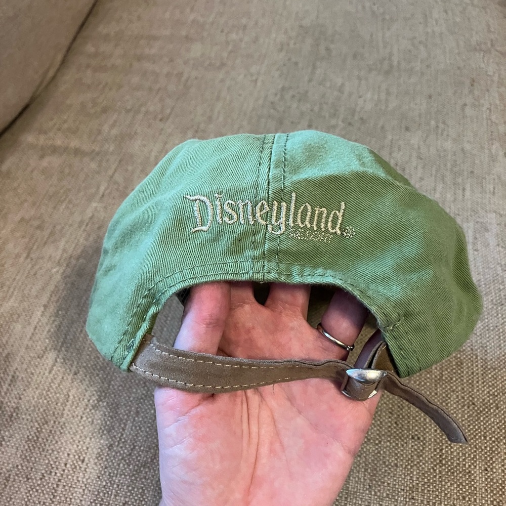 Disney pretzel hat - Picture 3 of 4